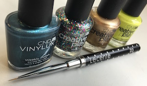vinylux and creative play from cnd plus the lecente D3 Brush