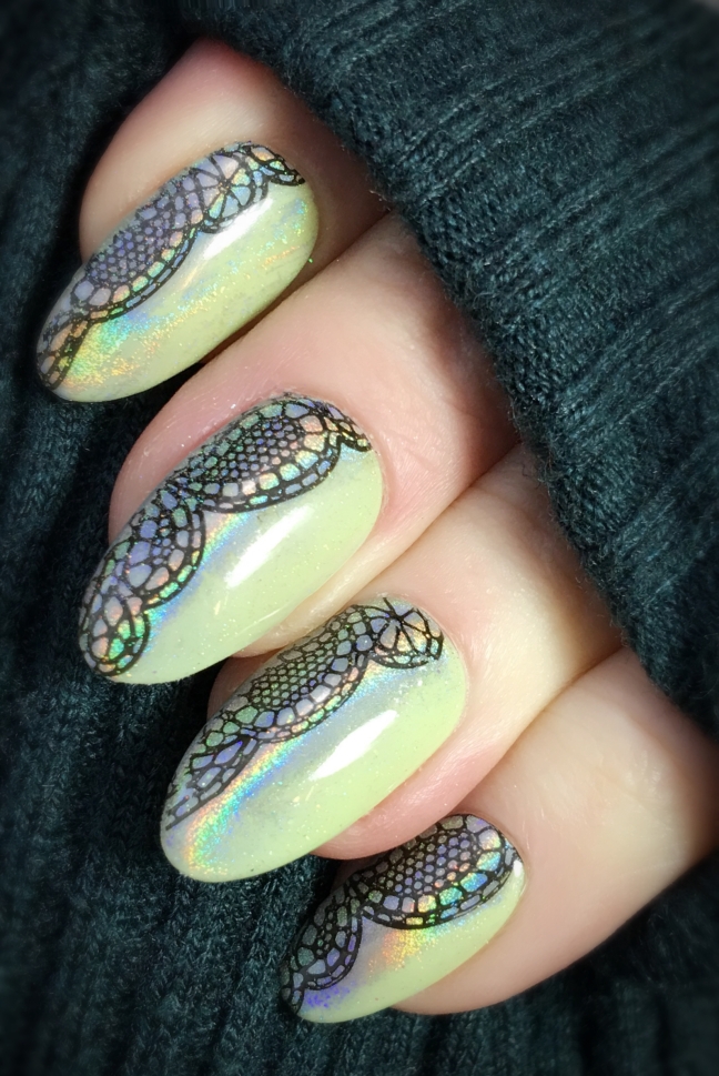 Stamping nail art with cnd shellac sugarcane color and lecente rainbow chrome powder