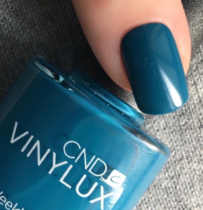 Splash of Teal CND Vinylux color by fee wallace