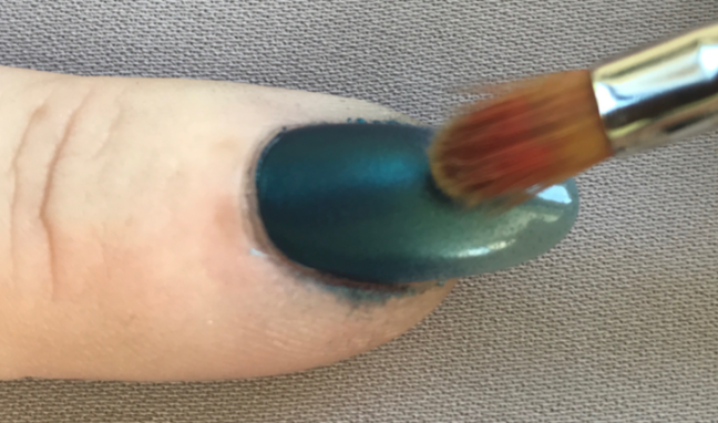applying lecente orbit stardust to create a CND shellac ombre by fee wallace